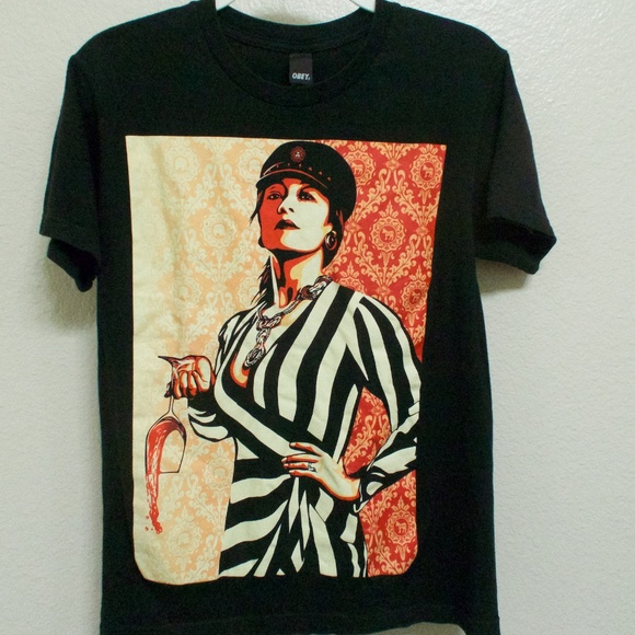 OBEY Propaganda Shepard Fairey T-Shirt Mens SMALL - Picture 1 of 6